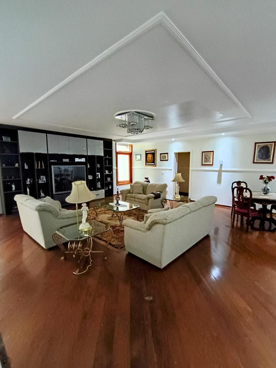 Casa com 5 dormit&oacute;rios &agrave; venda,1400 m&sup2; -Condom&iacute;nio Lago Azul Golfe Clube - Ara&ccedil;oiaba - SP Rodovia Raposo Tavares  Araçoiaba da Serra - 