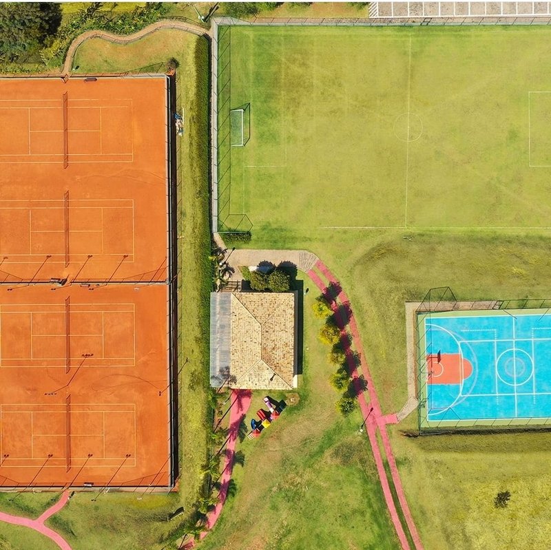 Oportunidade de ouro terreno de 1.675 m² no Condomínio Serra Azul I ,  Confira ! Avenida Corporação Musical União dos Artistas Itu - 