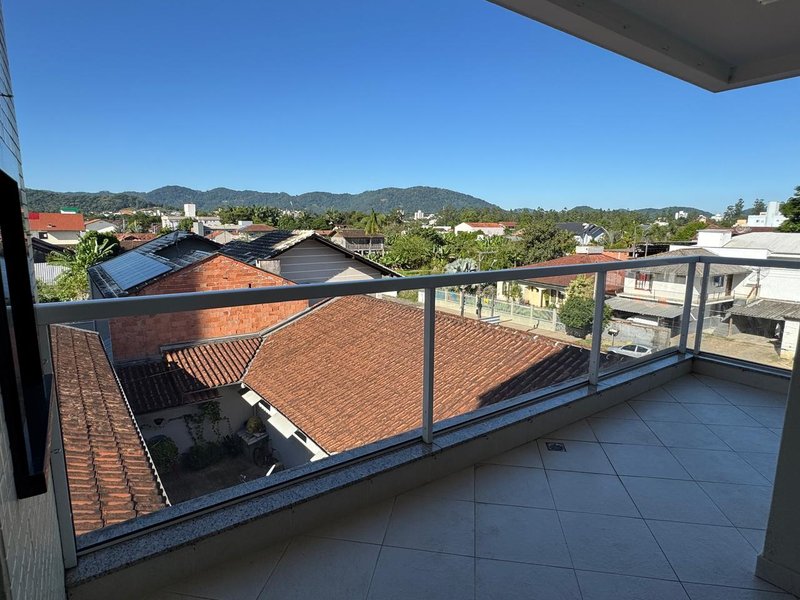 Apartamento de Fundos 2° andar - Timbó - 