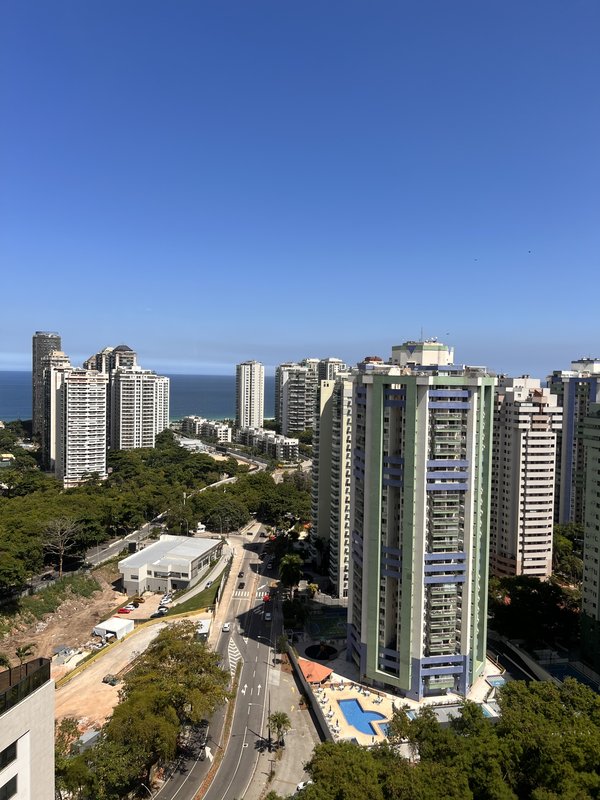 Belíssima Cobertura Triplex para locação na Barra da Tijuca - Rio de Janeiro - 