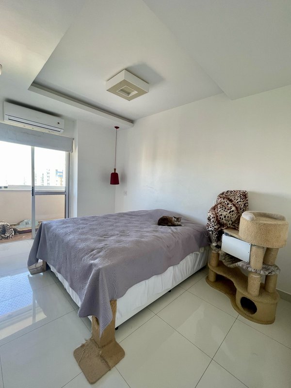 Belíssima Cobertura Triplex para locação na Barra da Tijuca - Rio de Janeiro - 