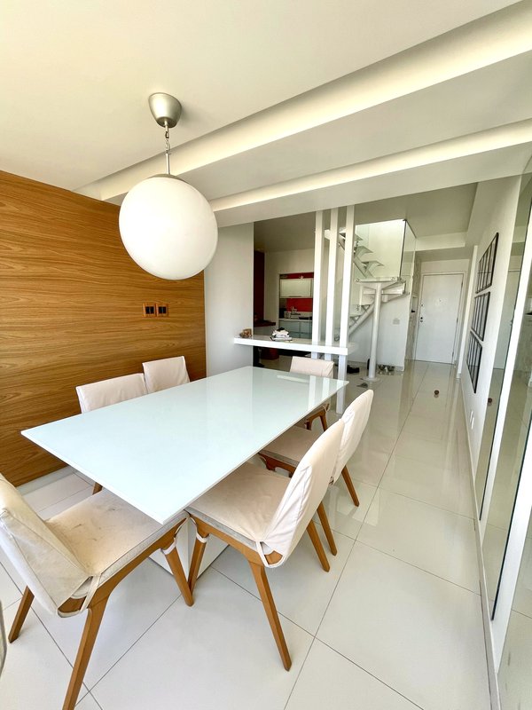 Belíssima Cobertura Triplex para locação na Barra da Tijuca - Rio de Janeiro - 