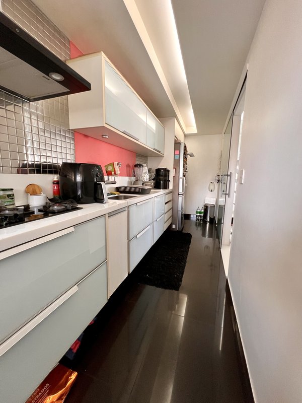 Belíssima Cobertura Triplex para locação na Barra da Tijuca - Rio de Janeiro - 