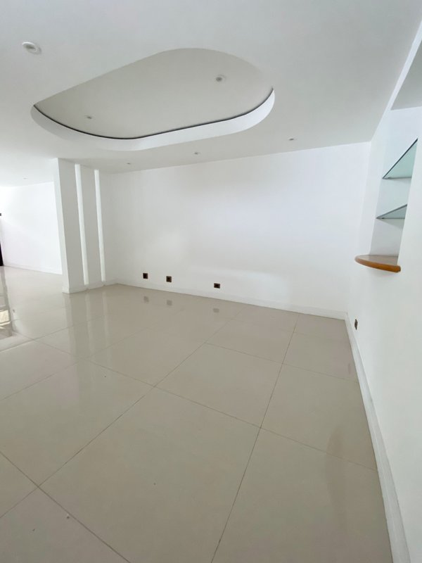 Cobertura Espetacular - Barra da Tijuca - Rio de Janeiro - 