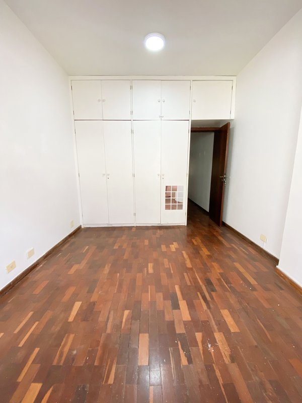 Apartamento com varanda e piscina privativa na Afonso Reidy - Rio de Janeiro - 