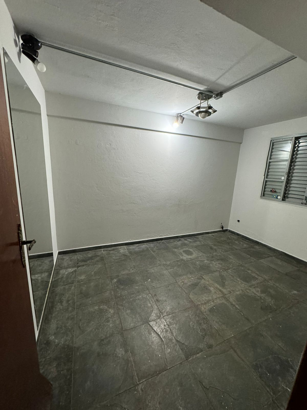 Casa Comercial com 5 dormit&oacute;rios,325m&sup2; - Parque Campolim - Sorocaba - SP Rua Bernardo Crespo Lopes Sorocaba - 