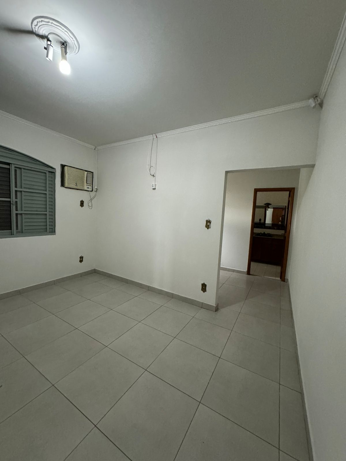 Casa Comercial com 5 dormit&oacute;rios,325m&sup2; - Parque Campolim - Sorocaba - SP Rua Bernardo Crespo Lopes Sorocaba - 