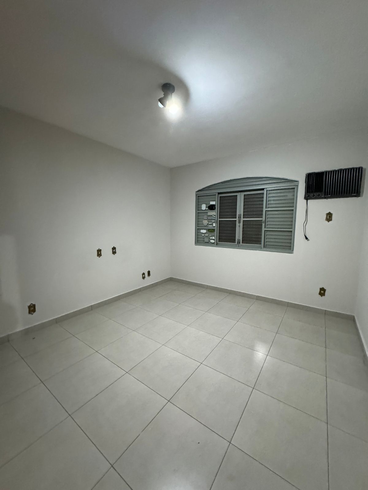 Casa Comercial com 5 dormit&oacute;rios,325m&sup2; - Parque Campolim - Sorocaba - SP Rua Bernardo Crespo Lopes Sorocaba - 