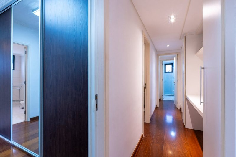 Apartamento a venda - Vila Suzana - 3 suítes 192m² Doutor Oscar Monteiro de Barros São Paulo - 