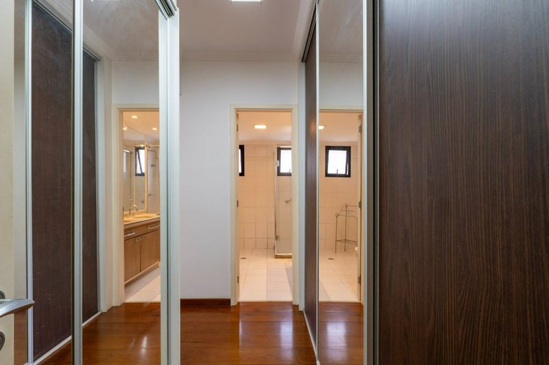 Apartamento a venda - Vila Suzana - 3 suítes 192m² Doutor Oscar Monteiro de Barros São Paulo - 