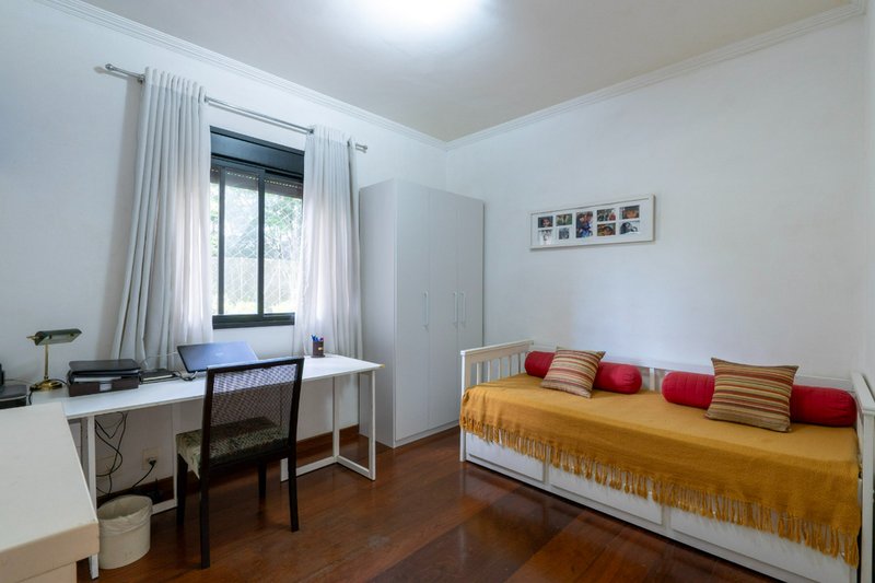 Apartamento a venda - Vila Suzana - 3 suítes 192m² Doutor Oscar Monteiro de Barros São Paulo - 