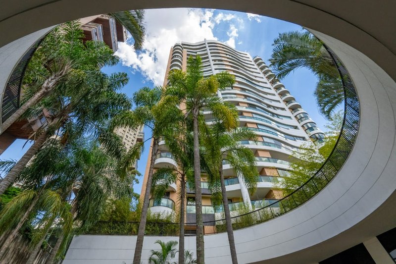 Apartamento a venda - Vila Suzana - 3 suítes 192m² Doutor Oscar Monteiro de Barros São Paulo - 