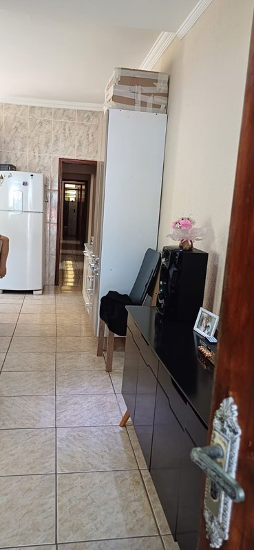 Casa Mobiliada de 03 Dormitórios e Suíte no Maracanã Praia Grande  Avenida Anita Barrella Praia Grande - 