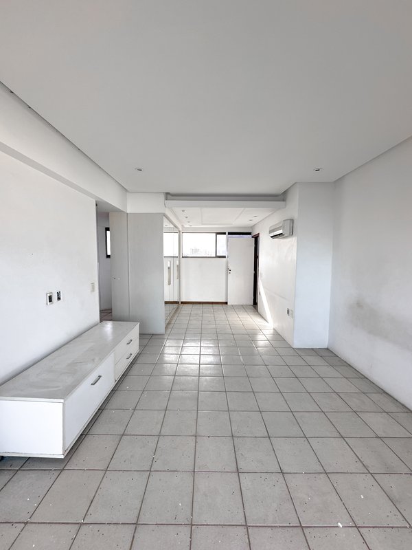 Apartamento à venda com 4 quartos sendo 4 suíte, 335m², 2.100.000,00 Praça Professor Fleming Recife - 