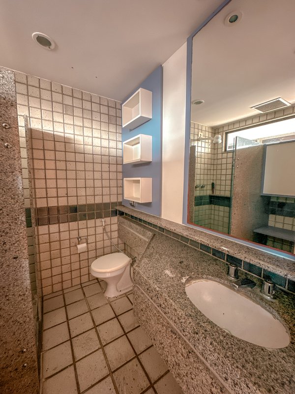 Apartamento à venda com 4 quartos sendo 4 suíte, 335m², 2.100.000,00 Praça Professor Fleming Recife - 