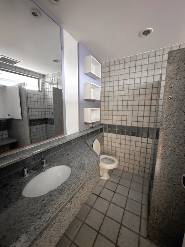 Apartamento à venda com 4 quartos sendo 4 suíte, 335m², 2.100.000,00 Praça Professor Fleming Recife - 
