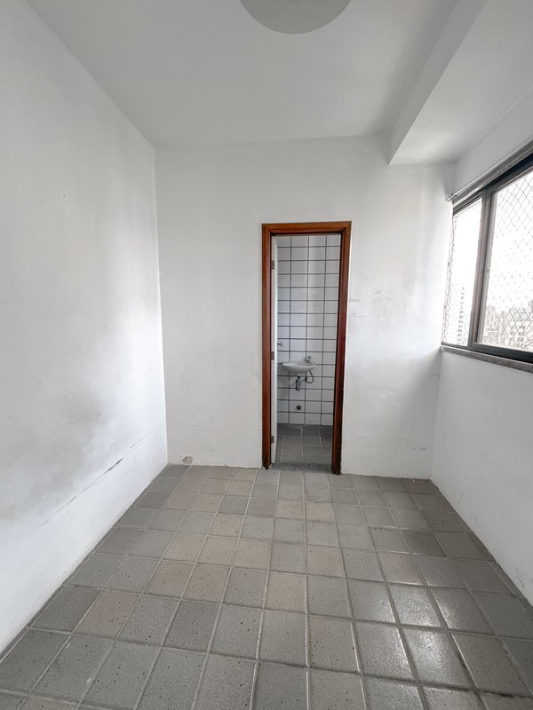 Apartamento à venda com 4 quartos sendo 4 suíte, 335m², 2.100.000,00 Praça Professor Fleming Recife - 