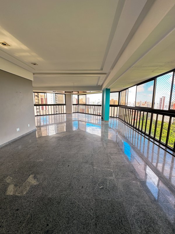 Apartamento à venda com 4 quartos sendo 4 suíte, 335m², 2.100.000,00 Praça Professor Fleming Recife - 