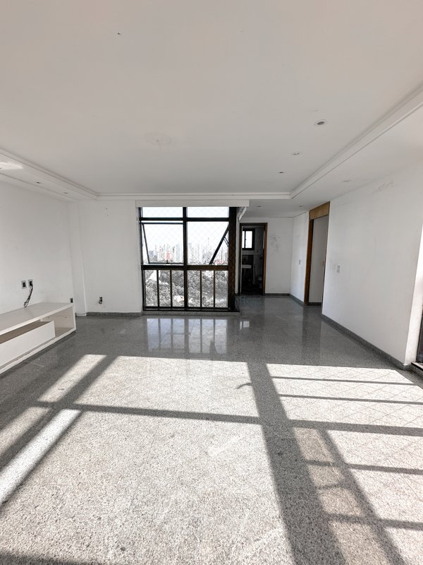 Apartamento à venda com 4 quartos sendo 4 suíte, 335m², 2.100.000,00 Praça Professor Fleming Recife - 