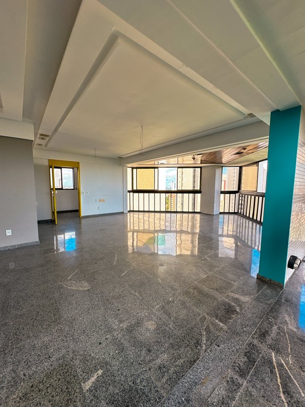 Apartamento à venda com 4 quartos sendo 4 suíte, 335m², 2.100.000,00 Praça Professor Fleming Recife - 