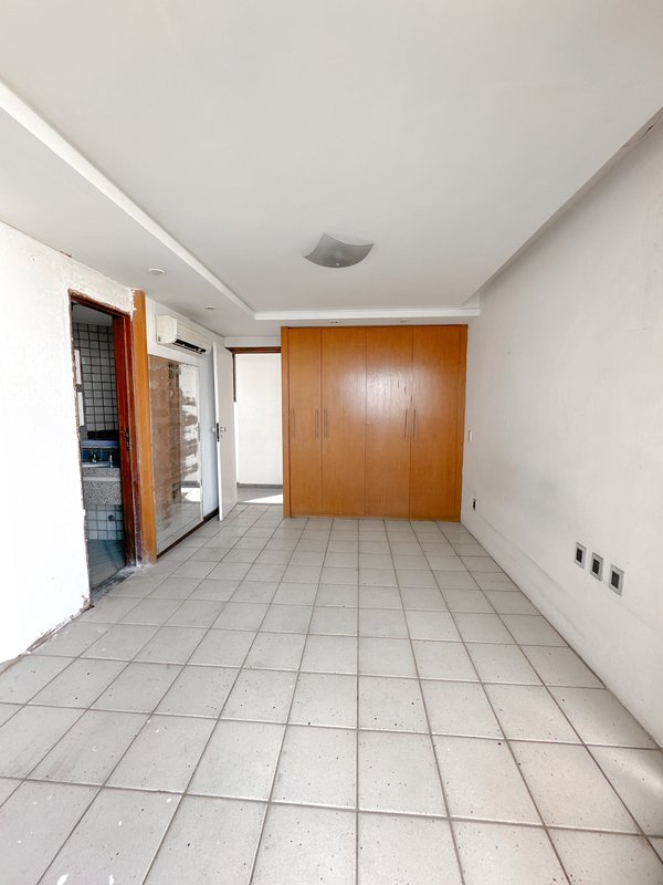 Apartamento à venda com 4 quartos sendo 4 suíte, 335m², 2.100.000,00 Praça Professor Fleming Recife - 