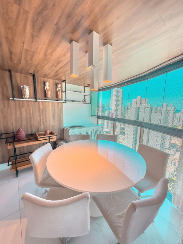 Apartamento à venda com 4 quartos sendo 3 suites, 136m² área útil por R$ 1.600.000,00 Rua Luiz de Faria Barbosa Recife - 