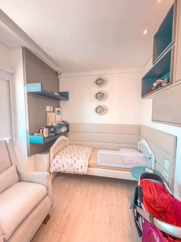 Apartamento à venda com 4 quartos sendo 3 suites, 136m² área útil por R$ 1.600.000,00 Rua Luiz de Faria Barbosa Recife - 