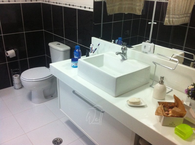 Sobrado no Bairro Santa Terezinha em SBC 310M2 - 03 Dorms - 04 Vagas - São Bernardo do Campo - 