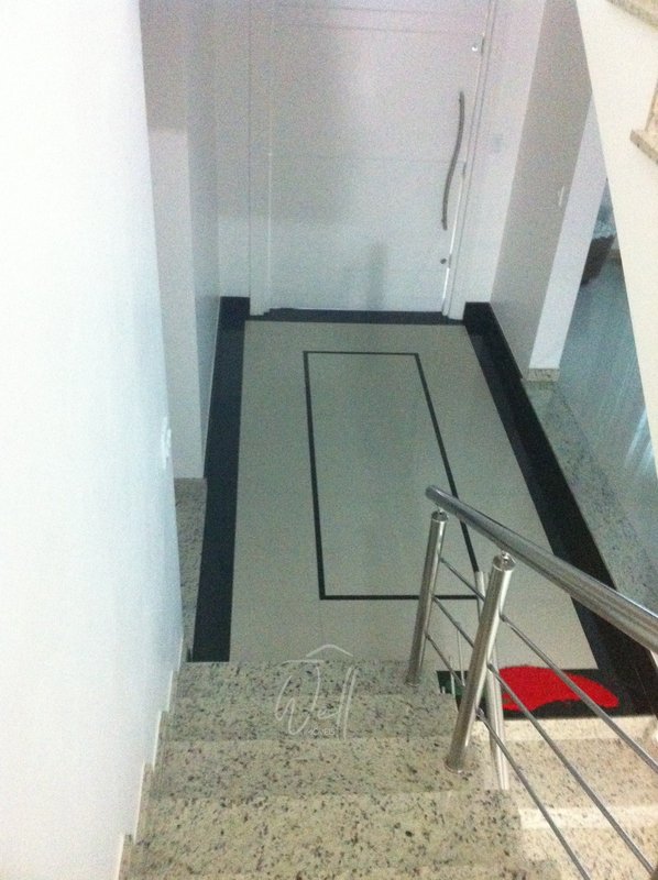 Sobrado no Bairro Santa Terezinha em SBC 310M2 - 03 Dorms - 04 Vagas - São Bernardo do Campo - 
