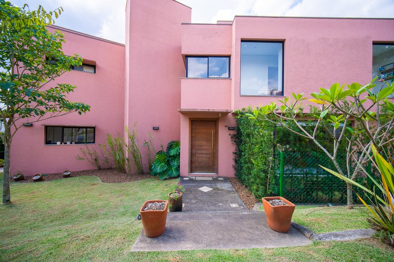 A CASA QUE ENCANTA - Cotia - 