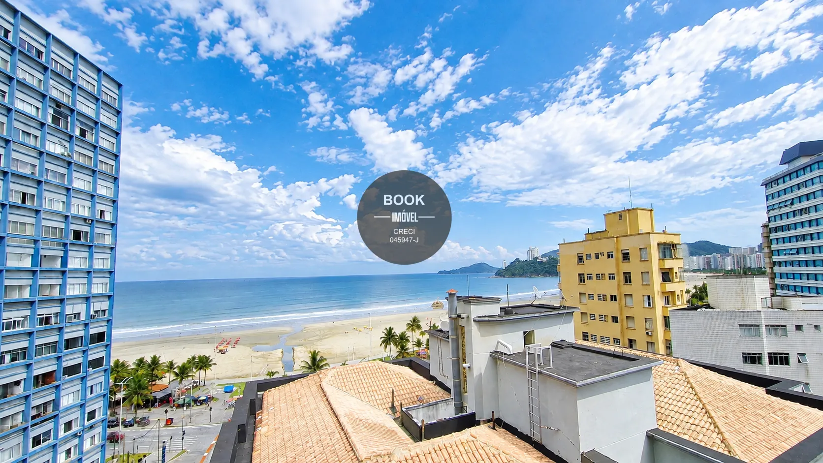 Lindo apartamento de 3 dormit&oacute;rios Vista Mar e Garagem BOX no Itarar&eacute; Rua Princesa Isabel São Vicente - 