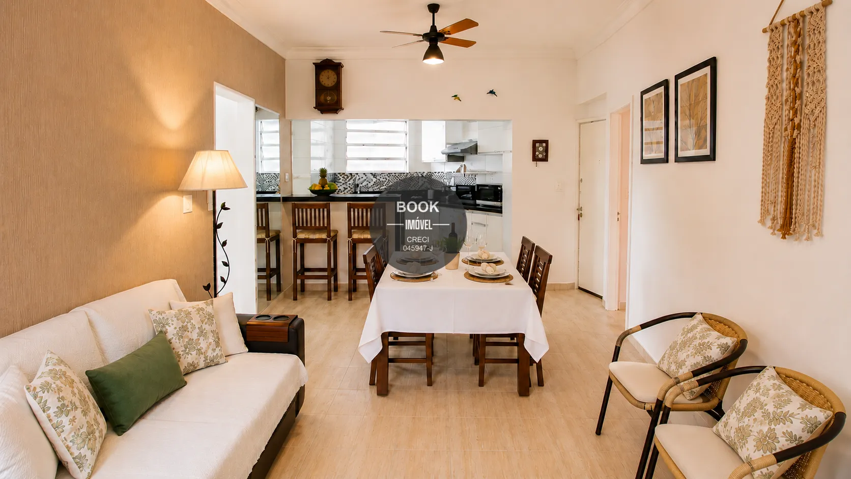 Lindo apartamento de 3 dormit&oacute;rios Vista Mar e Garagem BOX no Itarar&eacute; Rua Princesa Isabel São Vicente - 