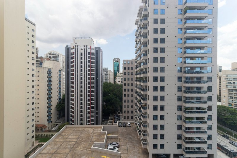 Apartamento a venda - Vila Nova Conceição - 3 suítes 176m² Brás Cardoso São Paulo - 