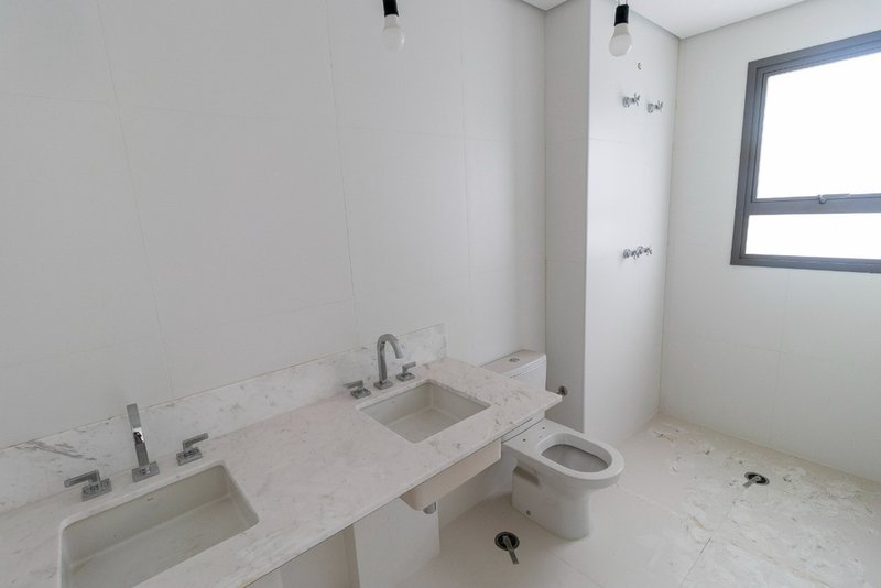 Apartamento a venda - Vila Nova Conceição - 3 suítes 176m² Brás Cardoso São Paulo - 