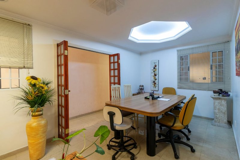 Casa a venda - Indianópolis - 1 suíte 180m² Lydia Simões Cabral São Paulo - 