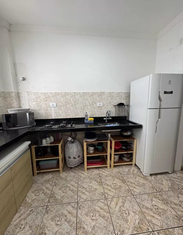 Apto de 02 Dormitórios Varanda com Vista Lateral para o Mar - Praia Grande - 