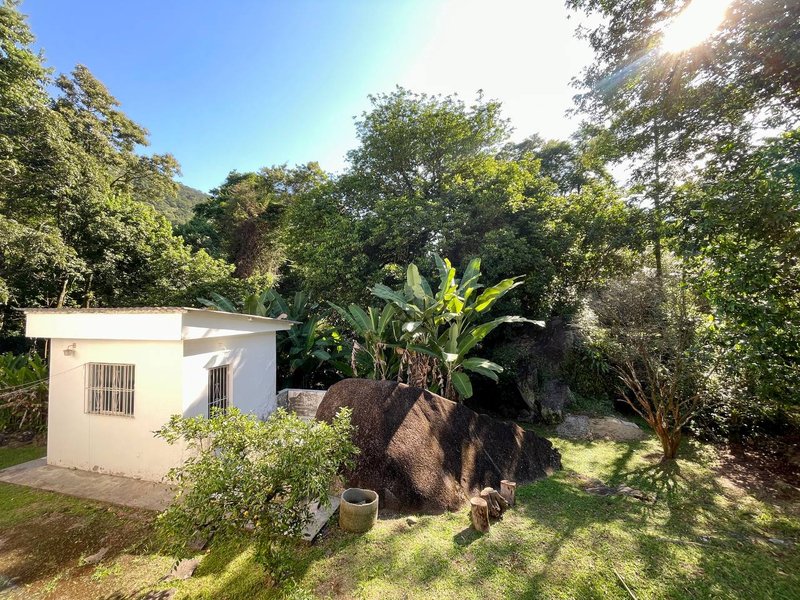 Fazenda / Sítio / Chácara com 3 Quartos à venda, 218m² - Limoeiro Rua II Guapimirim - 
