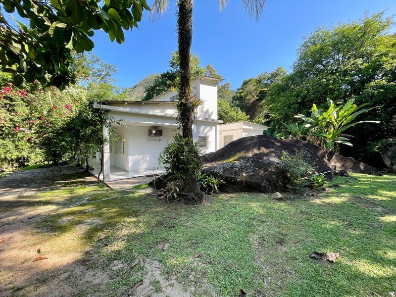 Fazenda / Sítio / Chácara com 3 Quartos à venda, 218m² - Limoeiro Rua II Guapimirim - 