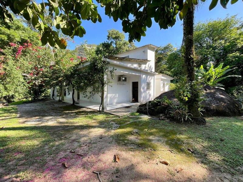 Fazenda / Sítio / Chácara com 3 Quartos à venda, 218m² - Limoeiro Rua II Guapimirim - 