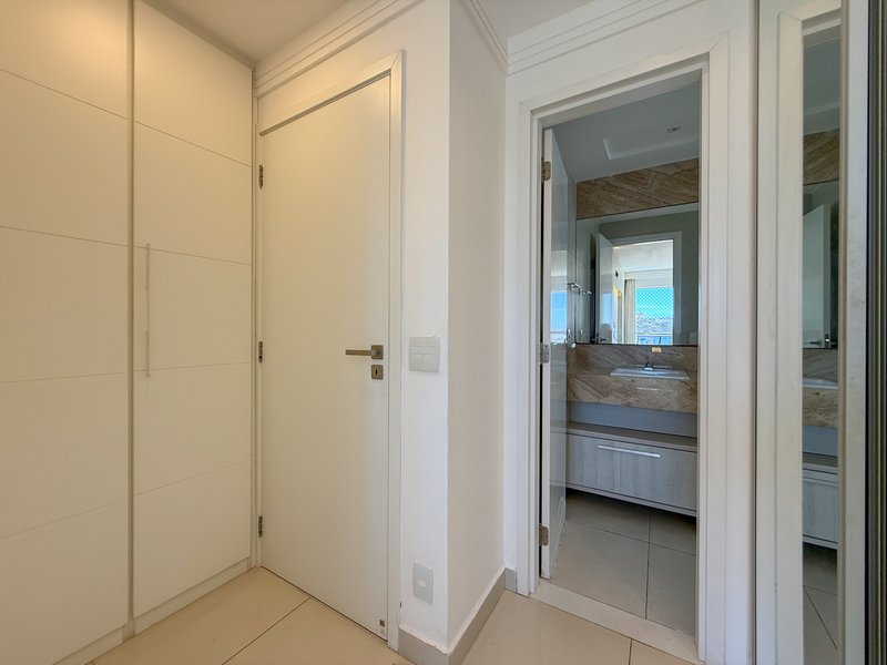 Apartamento alto padrão em Lagoa Nova - 3 suítes - 2 vagas Rua Doutor Rômulo Jorge Natal - 