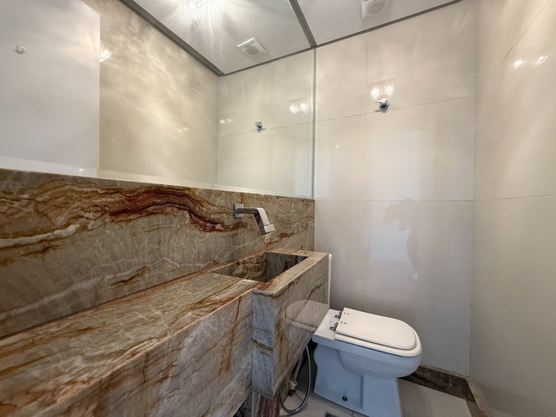 Apartamento alto padrão em Lagoa Nova - 3 suítes - 2 vagas Rua Doutor Rômulo Jorge Natal - 