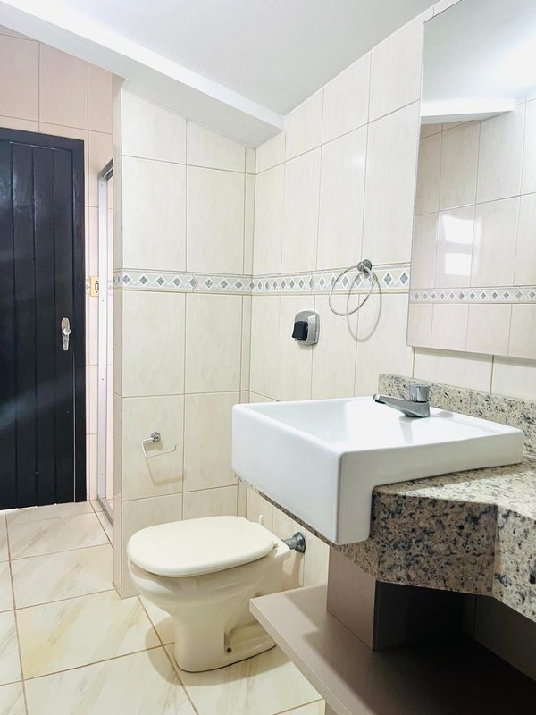 ELEGANTE RESIDÊNCIA A 300M DA PRAIA EM ITAGUAÇU, SÃO FRANCISO DO SUL  São Francisco do Sul - 