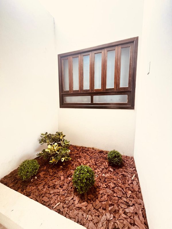 ELEGANTE RESIDÊNCIA A 300M DA PRAIA EM ITAGUAÇU, SÃO FRANCISO DO SUL  São Francisco do Sul - 