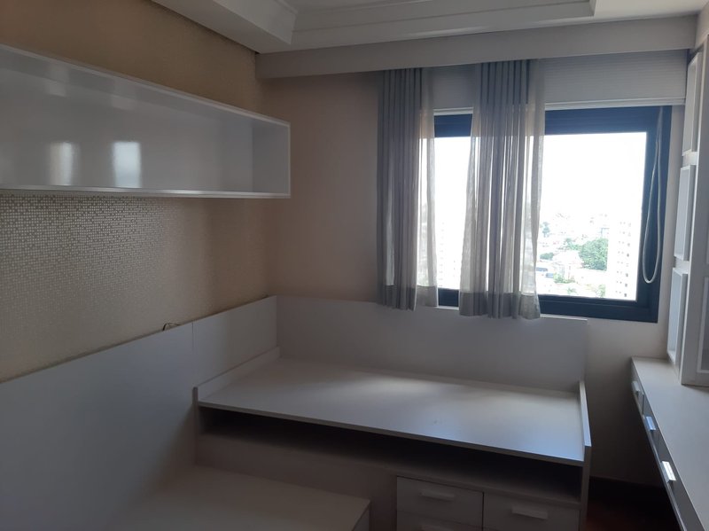 Amplo Apartamento de 153m² para Alugar na Vila Oliveira - Mogi das Cruzes - 