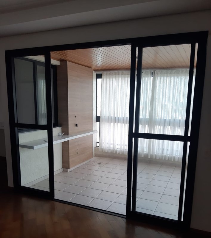 Amplo Apartamento de 153m² para Alugar na Vila Oliveira - Mogi das Cruzes - 