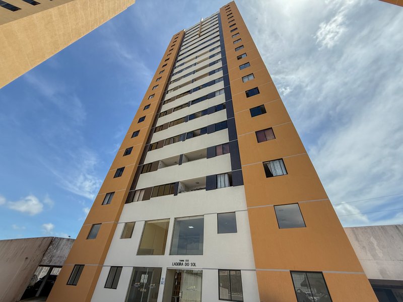 Apartamento Estrela de Natal - 2/4 com uma suíte Rua Barão de Lucena Natal - 