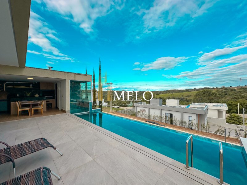 Linda casa no Condomínio GranPark Toscana p/venda e locação por R$4.5MM / R$25Mil Rua Siena Vespasiano - 