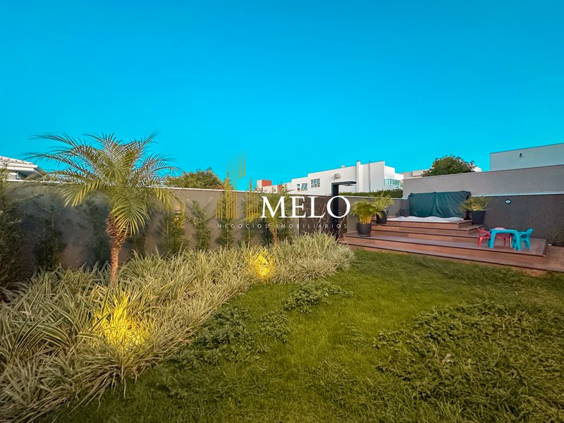 Linda casa p/locação no Condomínio GranPark por R$18.000,00 - Vespasiano - 