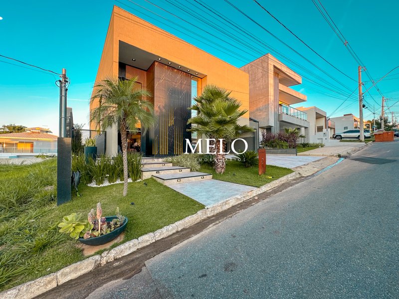 Linda casa p/locação no Condomínio GranPark por R$18.000,00 - Vespasiano - 