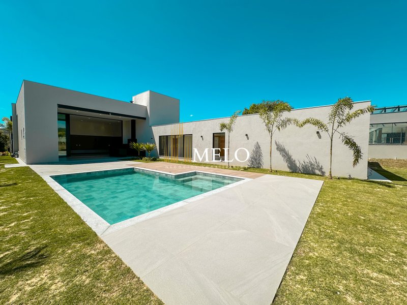 Lindíssima casa à Venda no Condomínio Vitória Golf por R$3.690.000,00 - Lagoa Santa - 